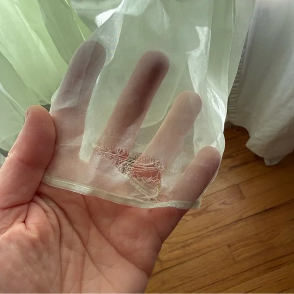 Kamperett Mae dress in mint organza - Picture 9 of 14